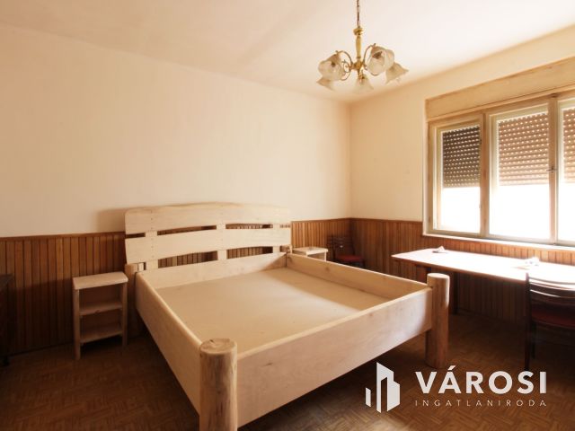 Patakparti kisház + megosztható telek = Bakonybéli nyerő lap