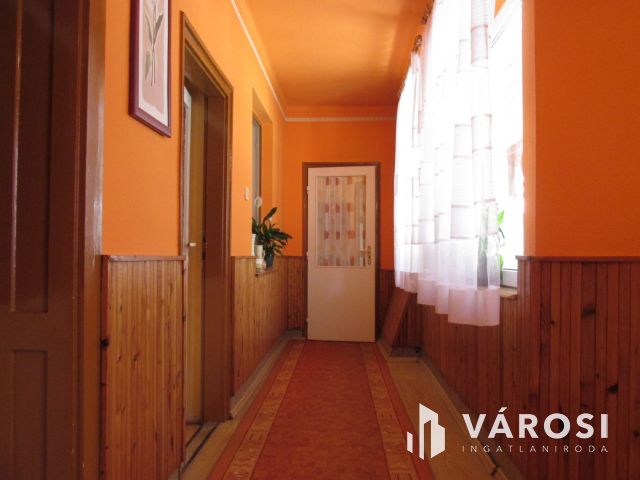 Nagyszerű állapotban lévő tágas otthon