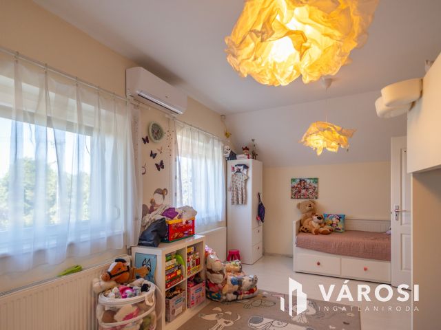 Az Ő álmuk volt, megvalósult. Most valósuljon meg nektek is!