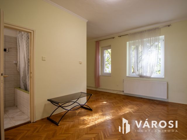 Kiadó lakás Miskolcon, a József Attila utcában